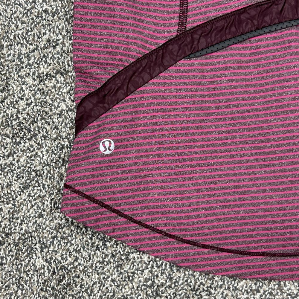 Lululemon Rebel Runner Vest Womens 4 Petal‎ Camo Print Quilted Bordeaux Berry - Picture 9 of 11